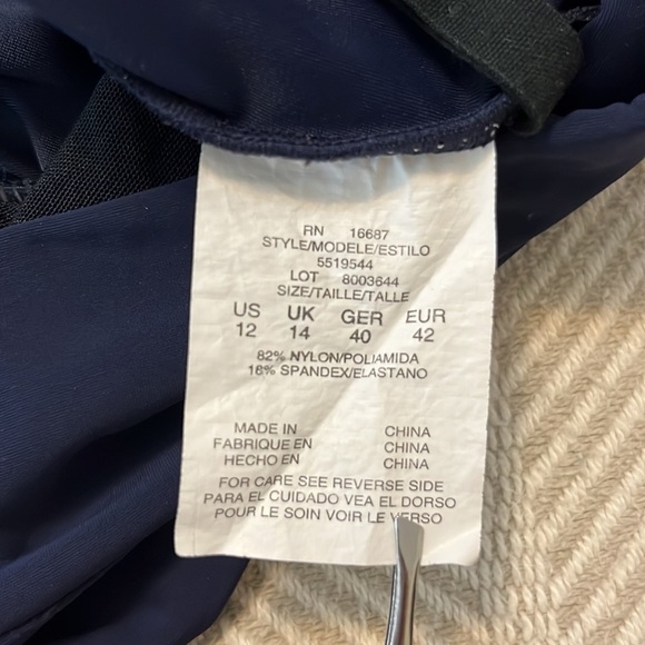 Geometric Patterned Tankini Top with Solid Navy Bottoms - Picture 11 of 15